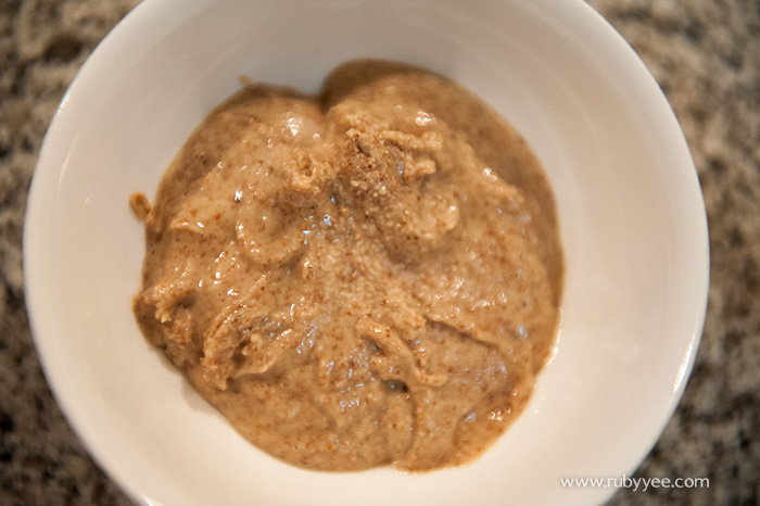 Almond Butter Recipe by www.rubyyee.com